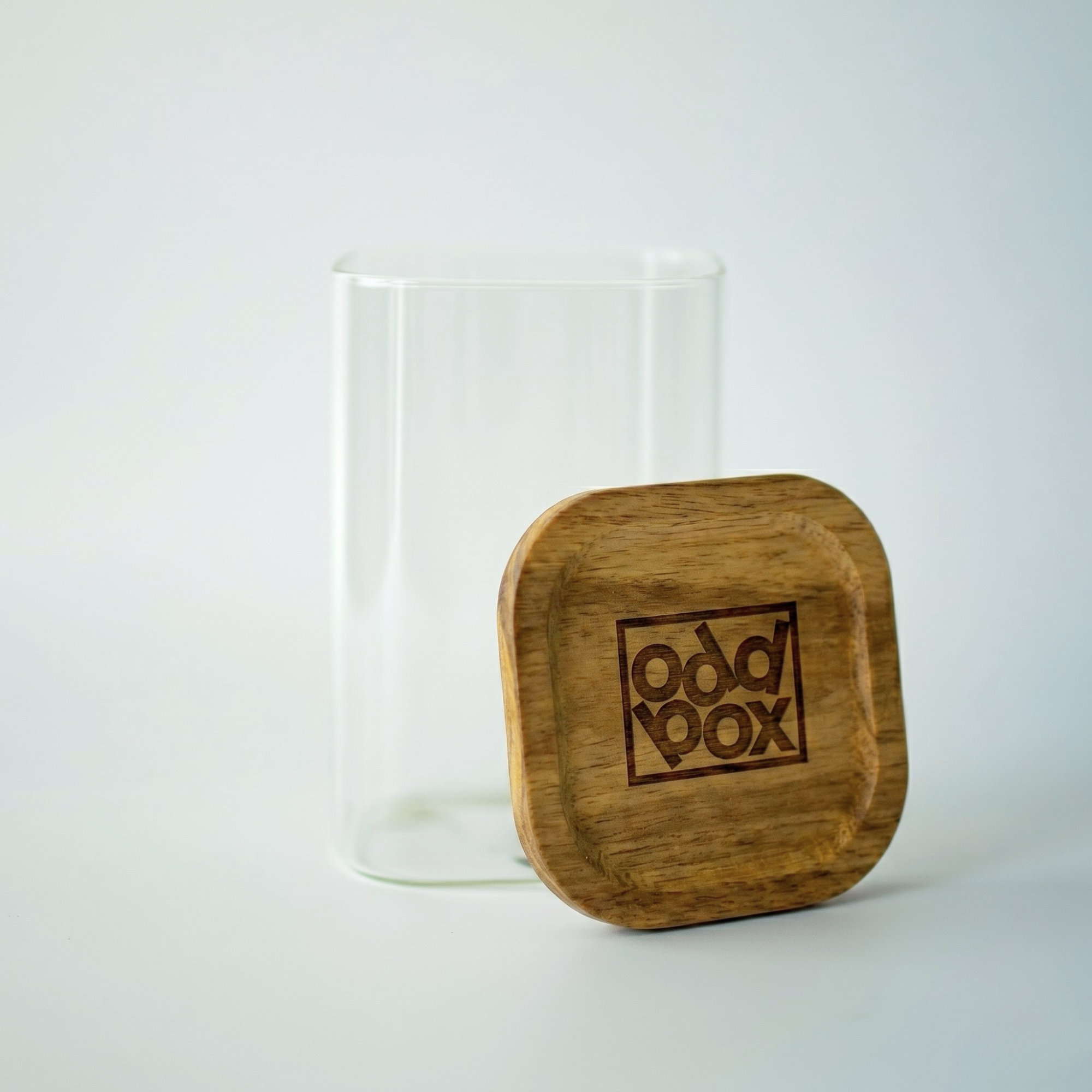 Oddbox Square Glass Jar with Wooden Lid (1.1L)