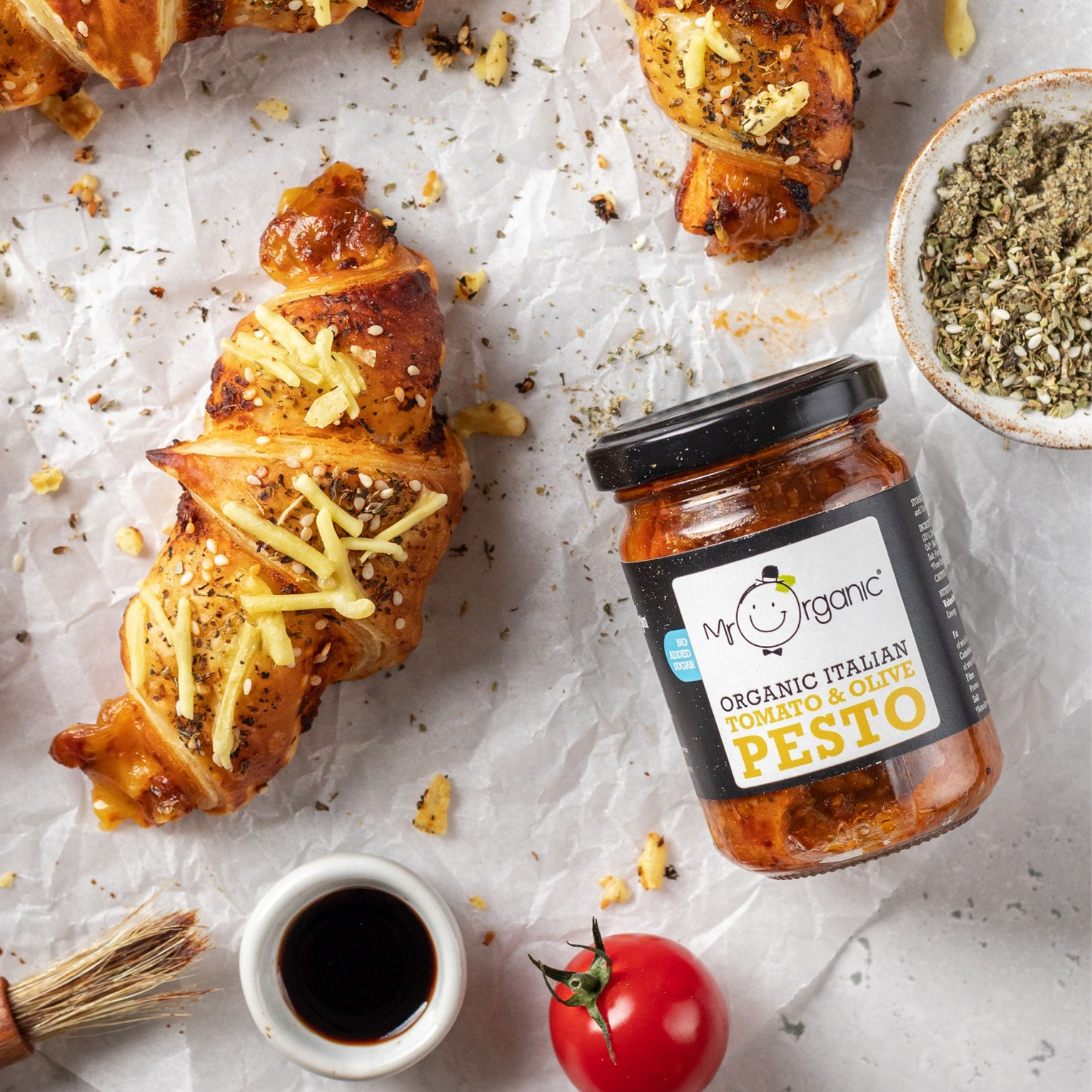 Mr Organic Tomato and Olive Pesto